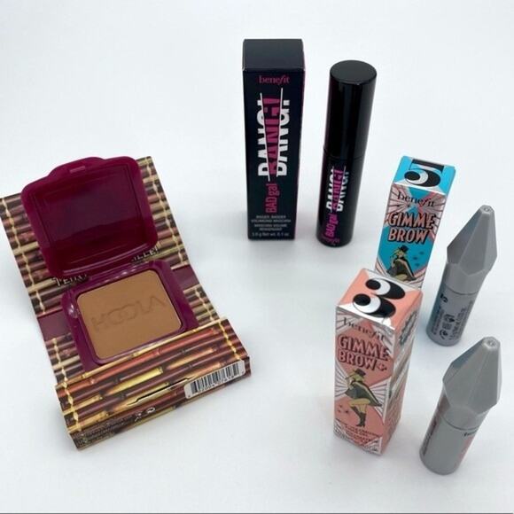 New Benefit Cosmetics Travel Size Bundle - Picture 2 of 5